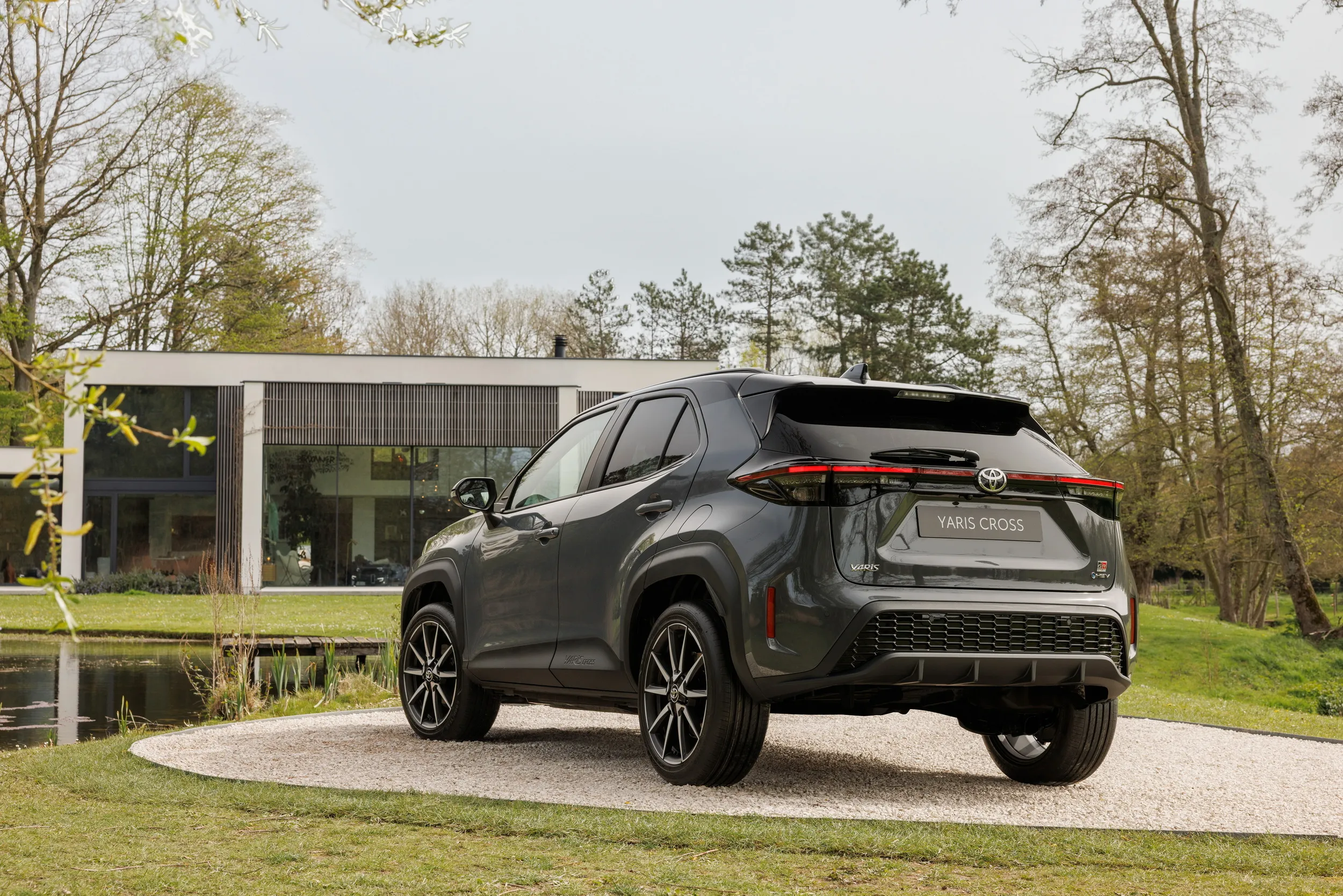 2026 Toyota Yaris Cross Facelift Brings Cleaner Styling And Small Cabin 